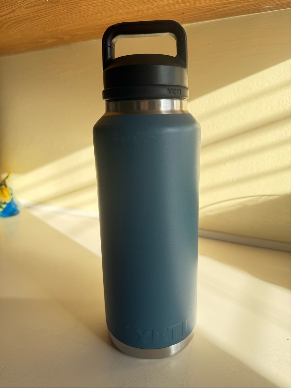 Yeti Rambler 46oz Nordic Blue